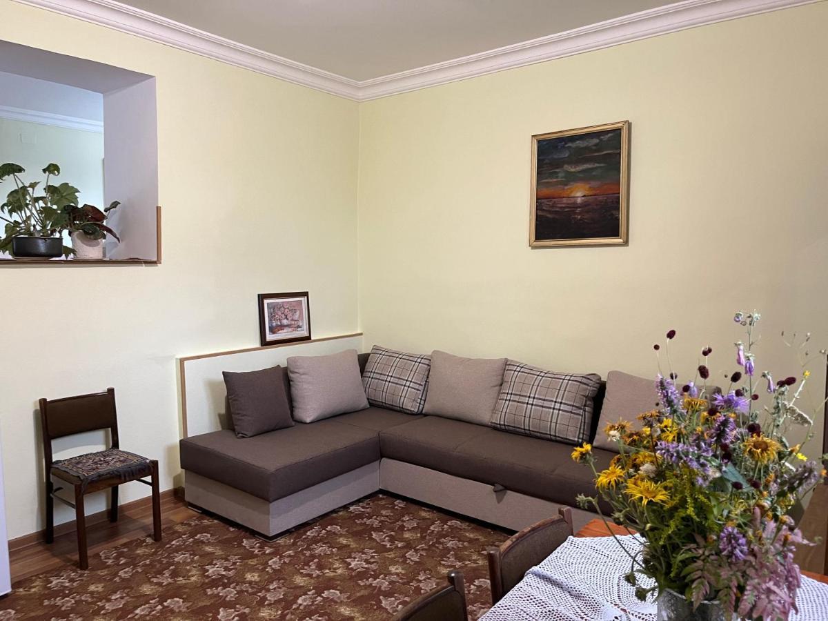Bed and Breakfast Inexpensive House Wanadsor Exterior foto